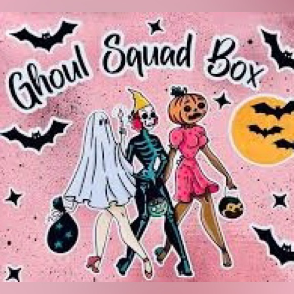 💖👻 Girly Halloween Mystery Box 💝👻 - Picture 1 of 4